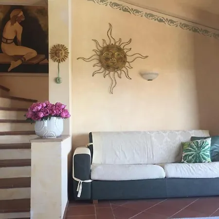 Juliana Villa *