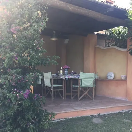 Juliana Villa *